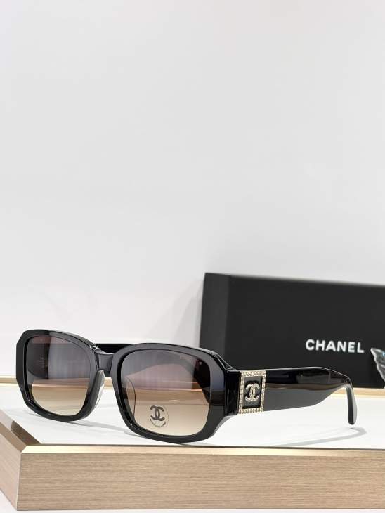 Picture of Chanel Sunglasses _SKUfw77837711fw